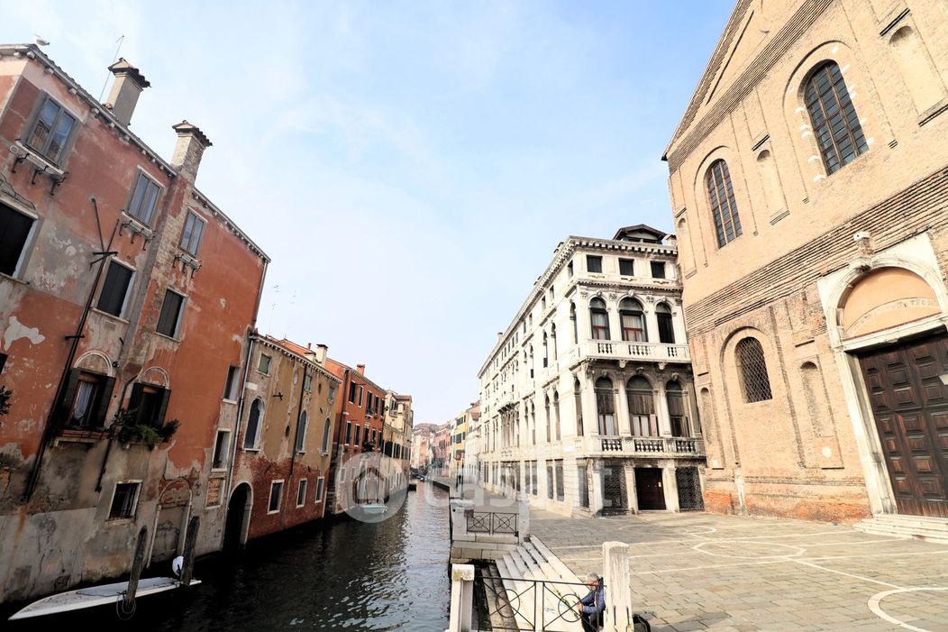 Appartamento in Vendita in Fondamenta de la Misericordia a Venezia