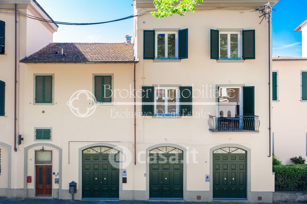 Casa indipendente in Vendita in Piazza Santa Maria a Lucca