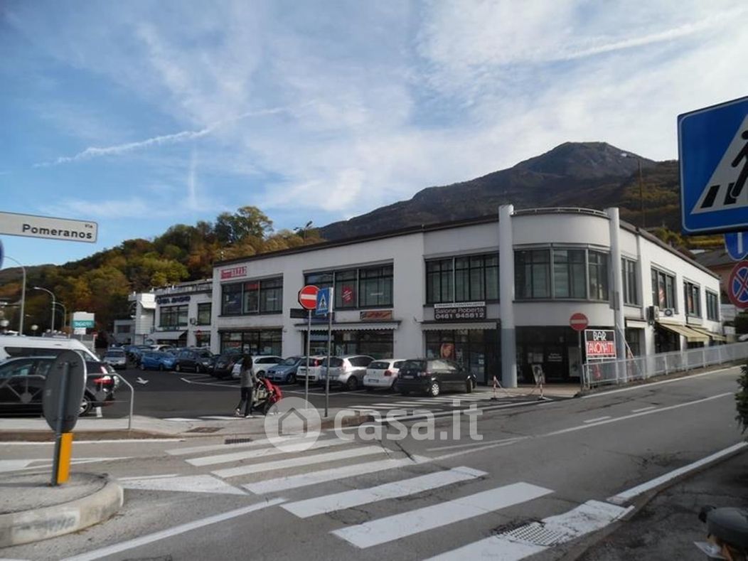 Negozio/Locale commerciale in Vendita in Via Pomeranos 26 a Trento