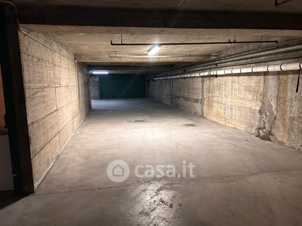 Garage/Posto auto in Vendita in Via Cesare Battisti 32 a Segrate