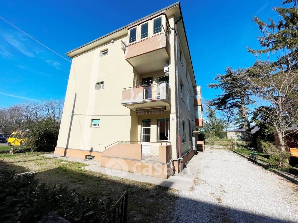 Appartamento in Vendita in Via Enrico Rocca 10 a Gorizia