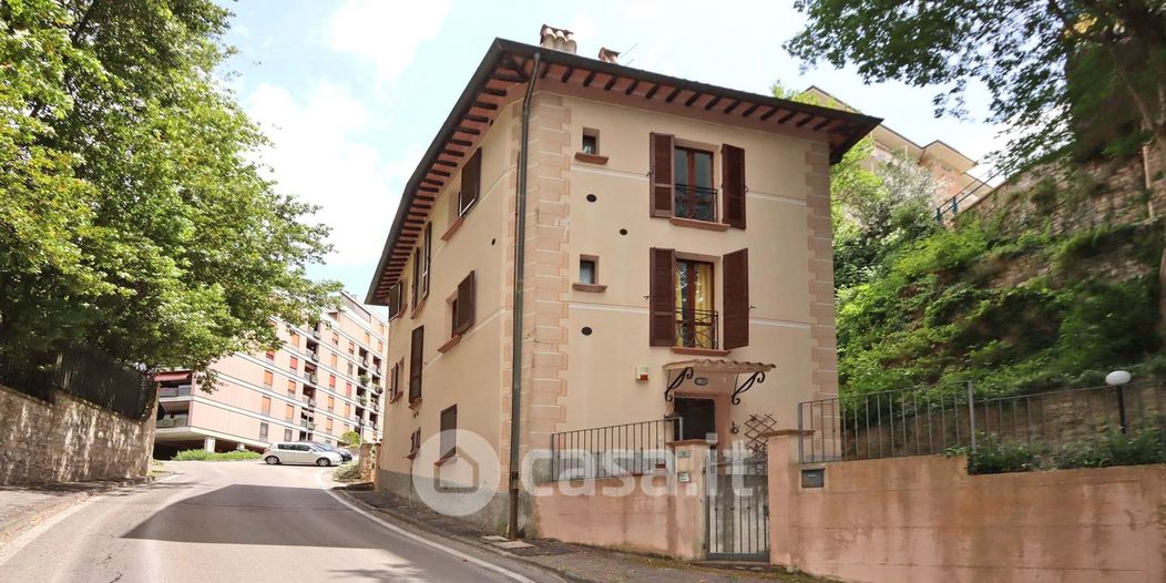 Appartamento in Vendita in Via del Cavallaccio 6 a Perugia