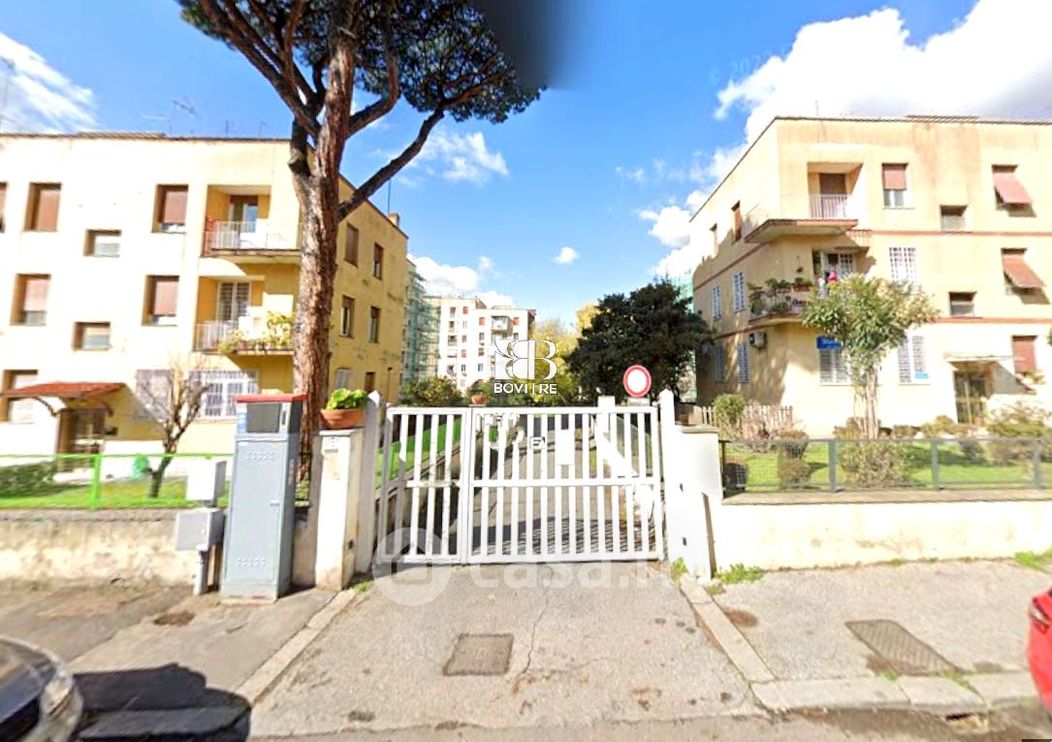 Appartamento in Vendita in Via dei Lincei a Roma