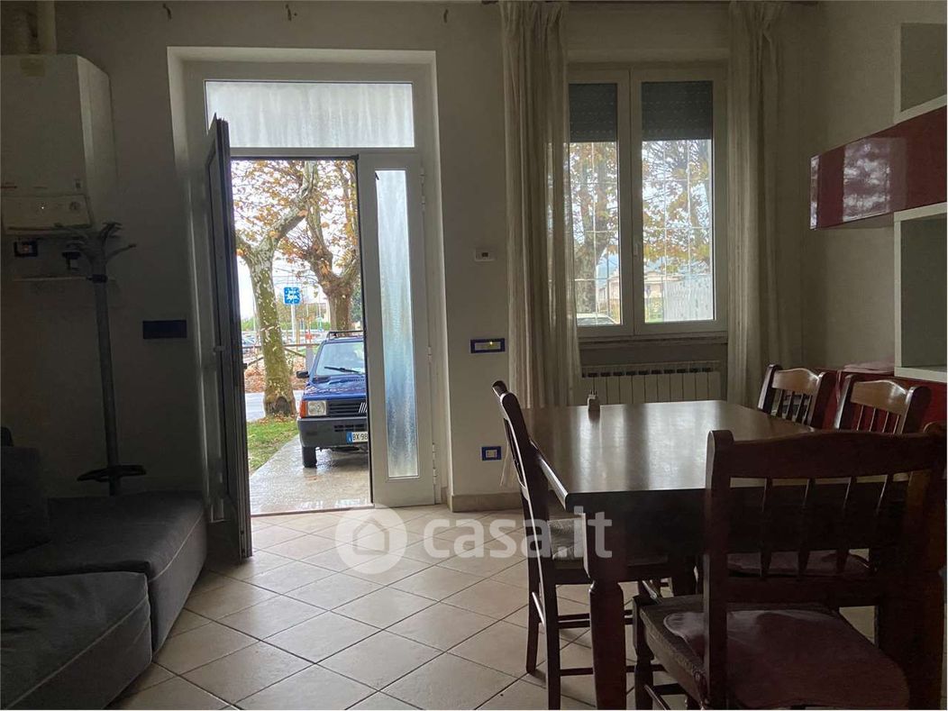 Appartamento in Affitto in Via Vittorio Veneto a Gualdo Tadino