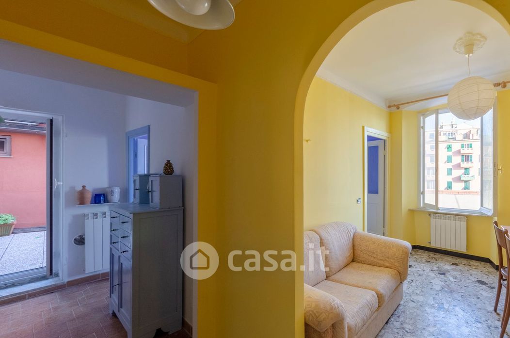 Appartamento in Vendita in Via Cialdini 1 a Genova