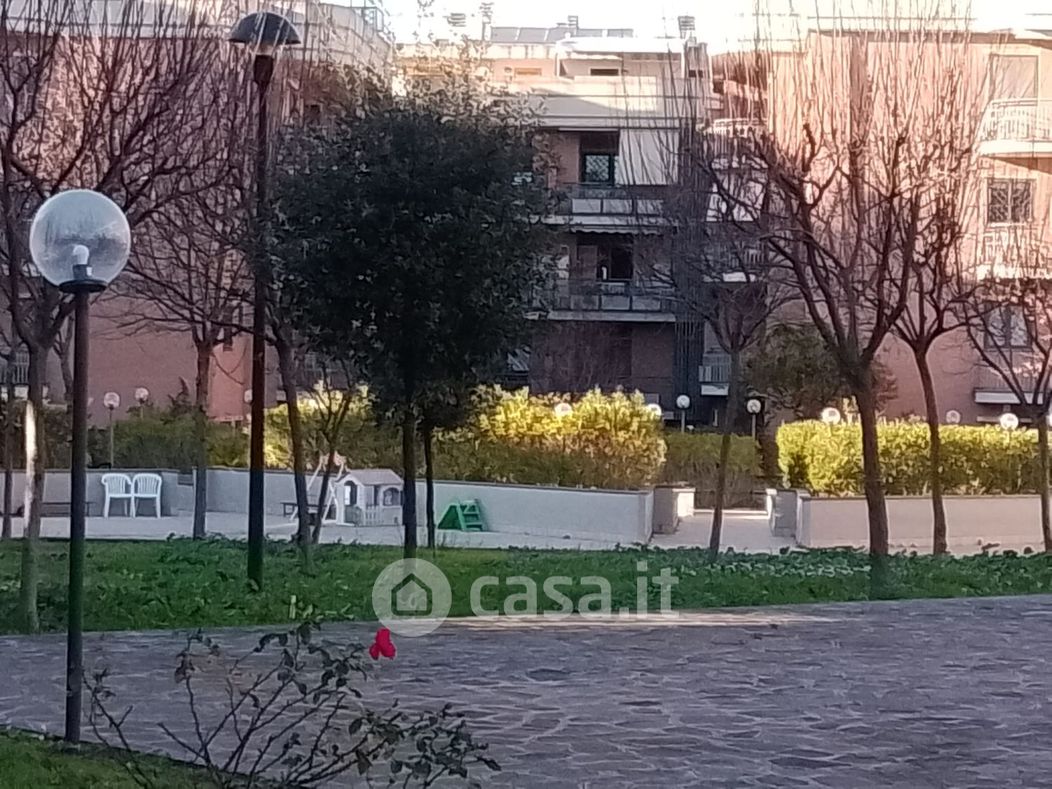 Appartamento in Vendita in Via Poggio Verde 64 a Roma