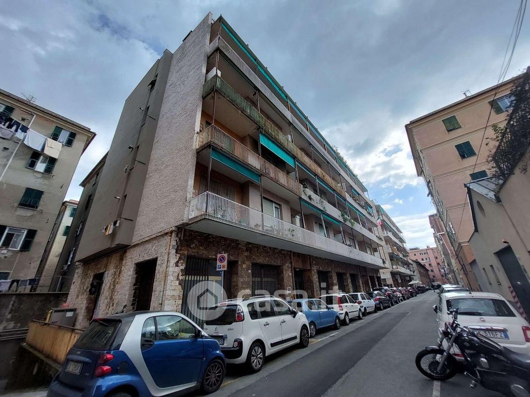 Negozio/Locale commerciale in Vendita in Via Monterotondo a Genova