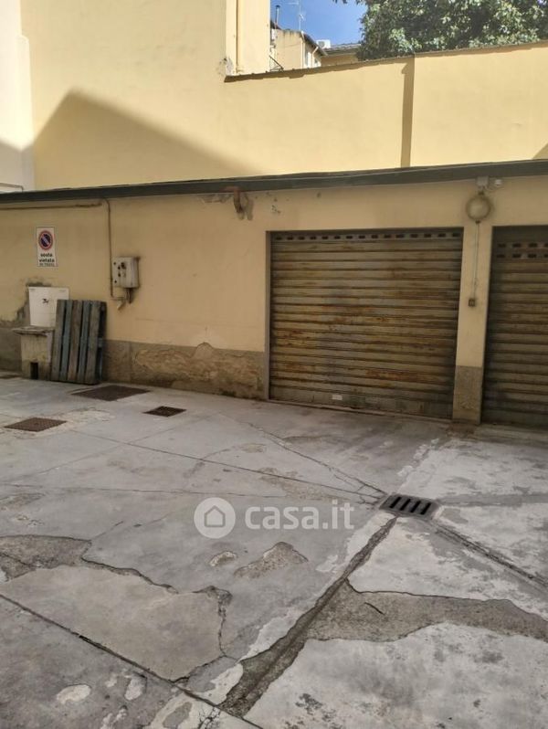 Garage/Posto auto in Vendita in Viale Belfiore a Firenze