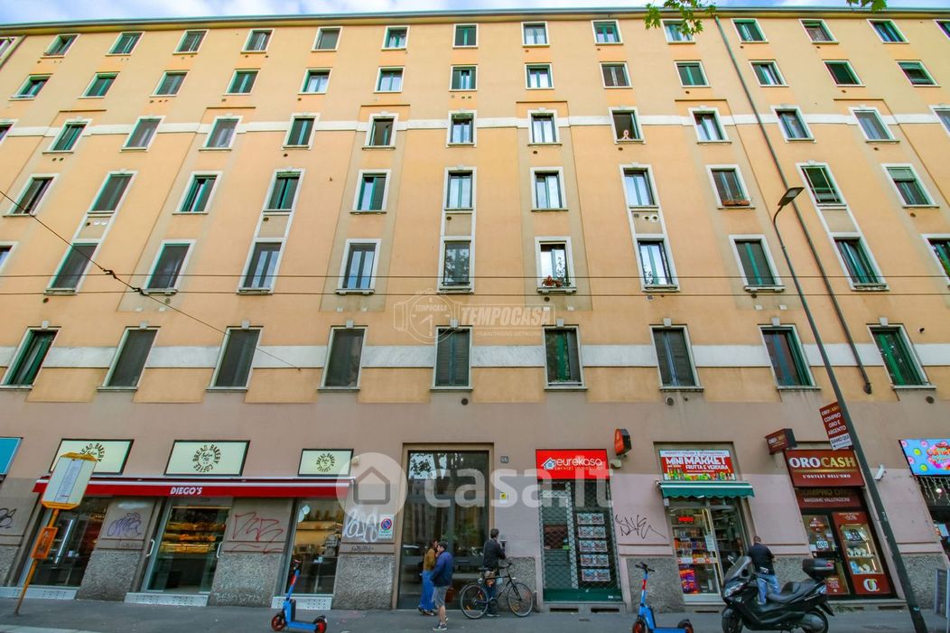 Appartamento in Vendita in Viale Umbria 66 a Milano