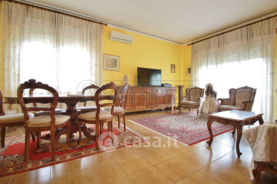 Casa Bi/Trifamiliare in Affitto in Via Isonzo a Montebello Vicentino