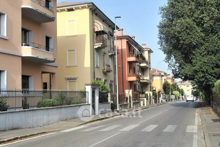 Appartamento in Vendita in Via Alessandro Volta 24 a Verona