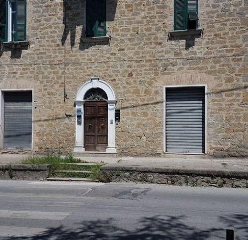 Negozio/Locale commerciale in Vendita in Via Giacomo Puccini a Perugia