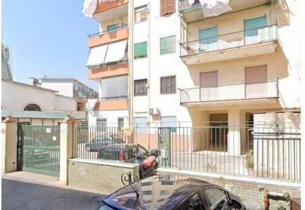 Appartamento in Vendita in Via Villa San Giovanni 2 a Napoli
