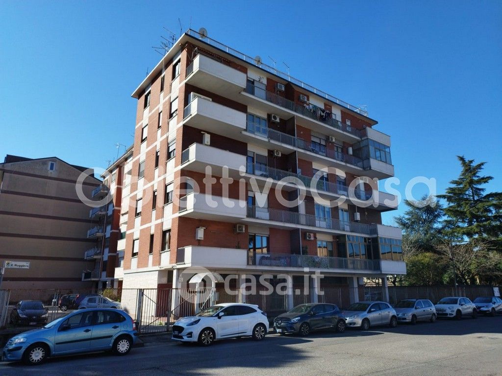 Appartamento in Vendita in Via Eleuterio Ruggiero 64 a Caserta