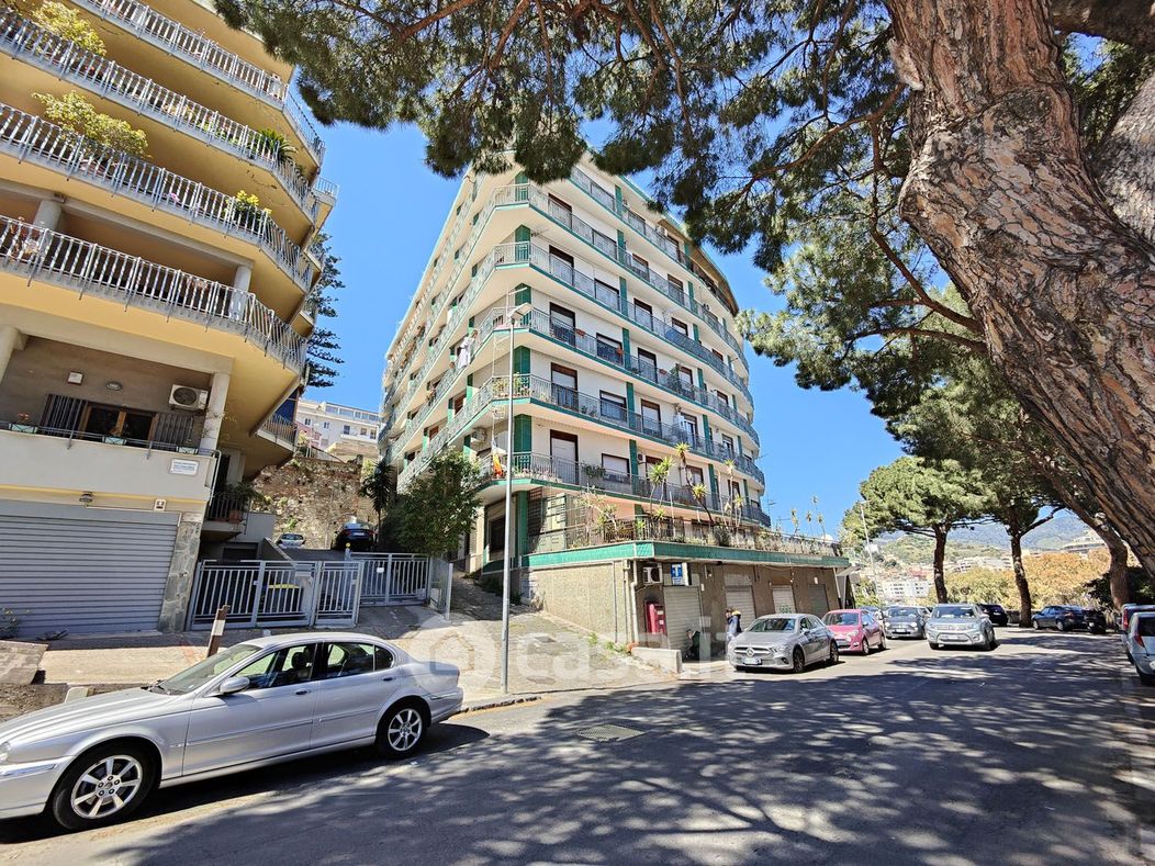Appartamento in Vendita in Viale Italia 147 a Messina