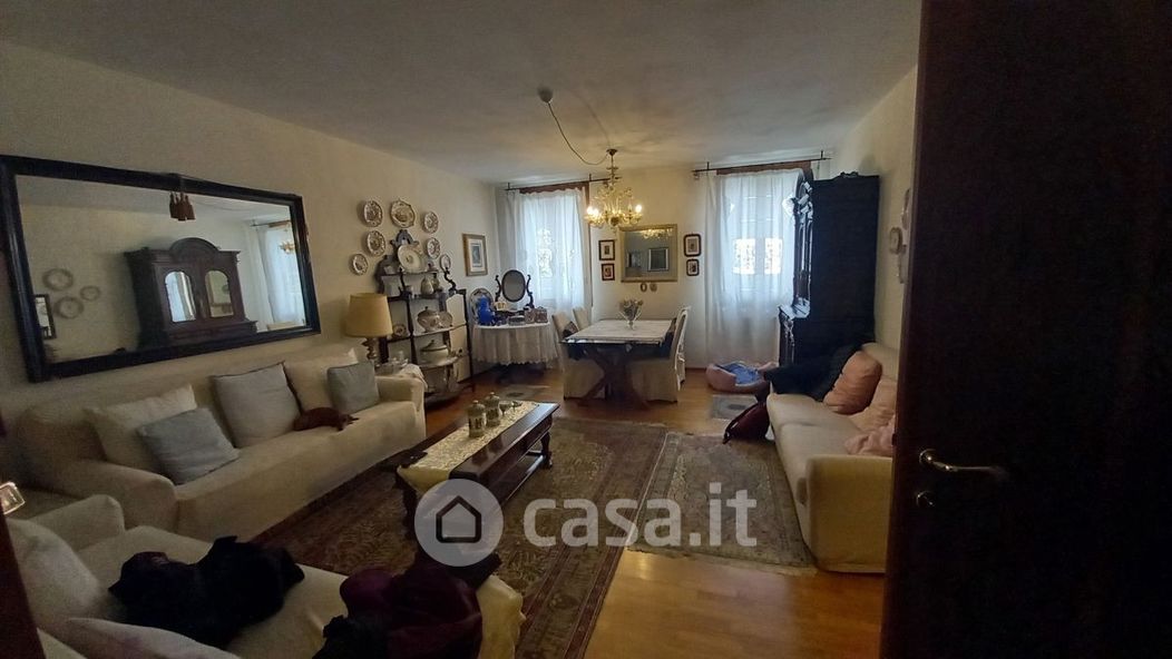 Appartamento in Affitto in Piazza Giuseppe Garibaldi a Adria