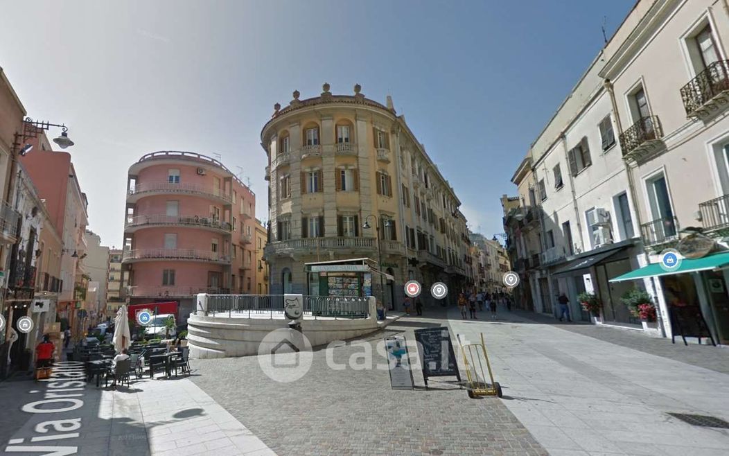 Negozio/Locale commerciale in Vendita in Via Giuseppe Garibaldi a Cagliari