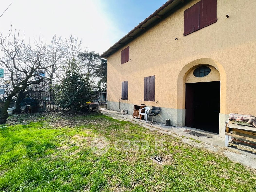 Villa in Vendita in Via Caduti di Casteldebole a Bologna
