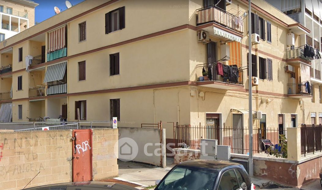 Appartamento in Vendita in Via Skanderbeg Castriota a Bari