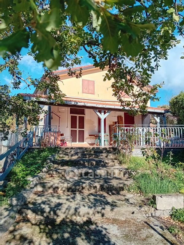 Villa in Vendita in Contrada Santuzza a Adrano