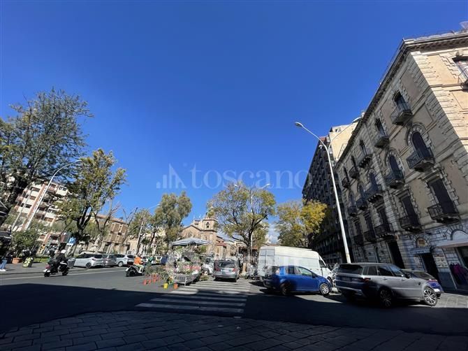 Negozio/Locale commerciale in Vendita in Piazza Cavour a Catania