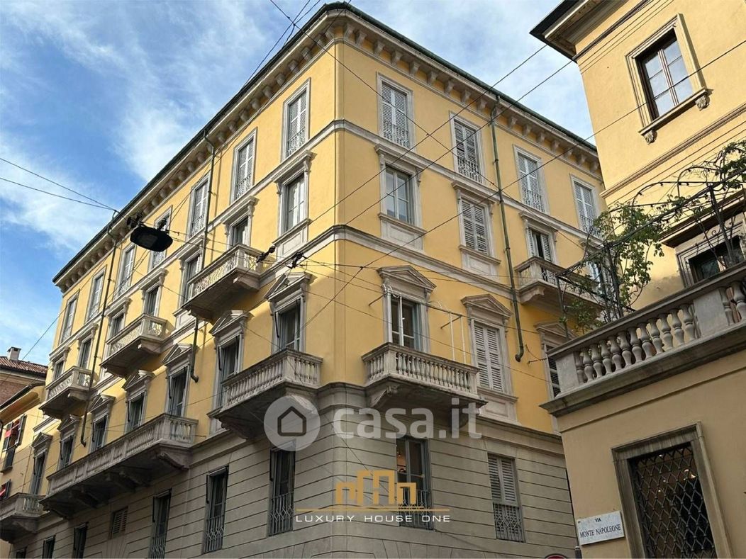 Appartamento in Affitto in Via Monte Napoleone 20 a Milano