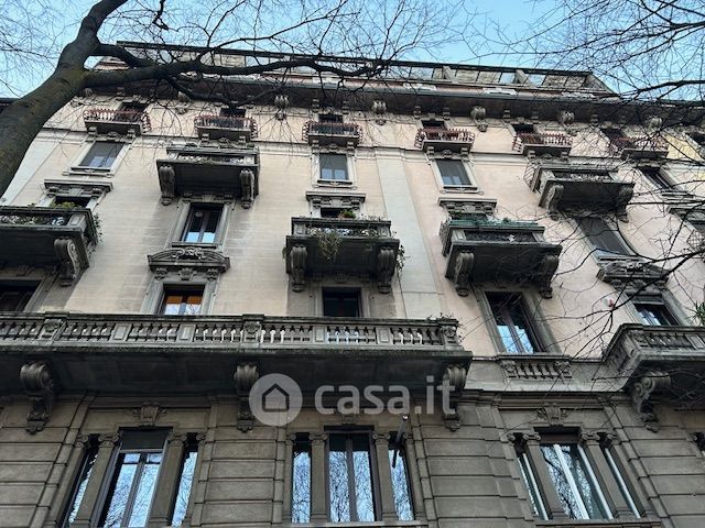 Appartamento in Vendita in Via Cadore 2 a Milano