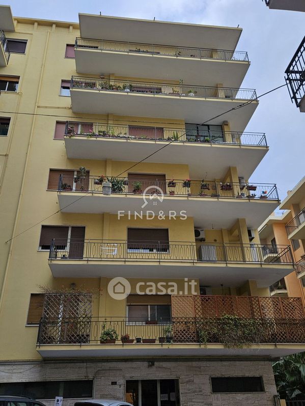 Appartamento in Vendita in Salita Stazione Santa Caterina a Reggio Calabria