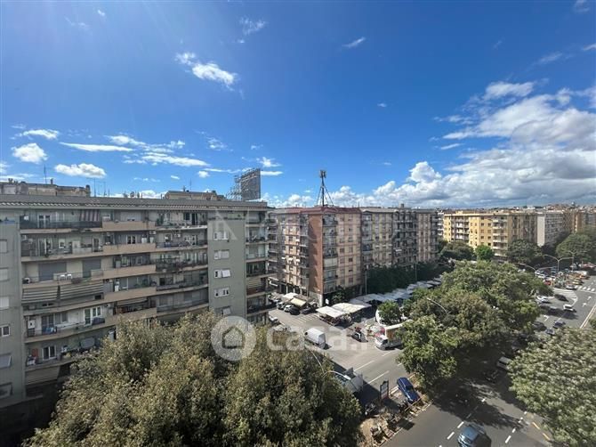 Appartamento in Vendita in Viale Guglielmo Marconi a Roma