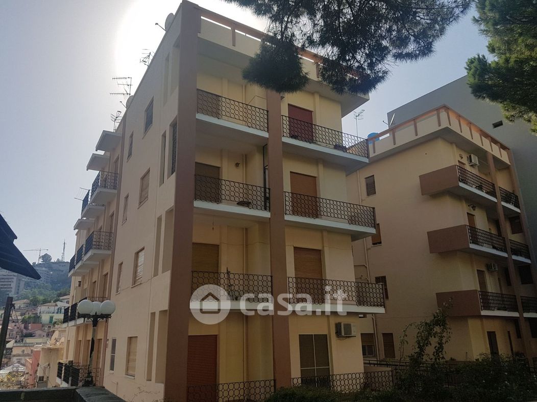 Appartamento in Vendita in Viale Principe Umberto 40 a Messina