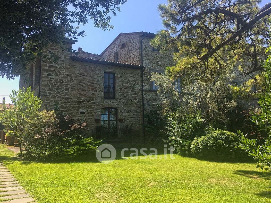 Villa in Vendita in Località Gaville a Arezzo