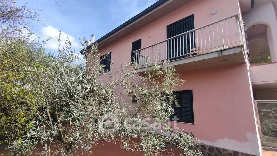 Casa indipendente in Vendita in Via San Giovacchino a Castelfranco di Sotto