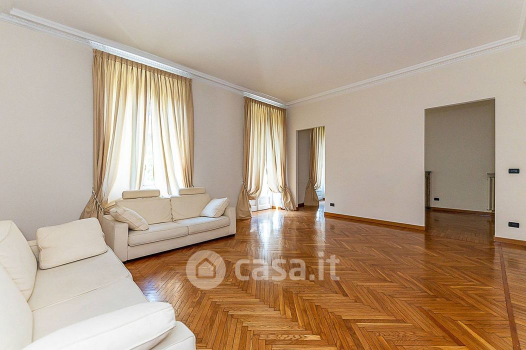 Appartamento in Affitto in Corso Palestro 13 a Torino