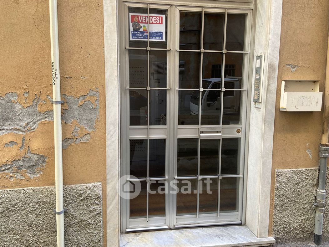 Appartamento in Vendita in Via Anguissola 5 a Genova