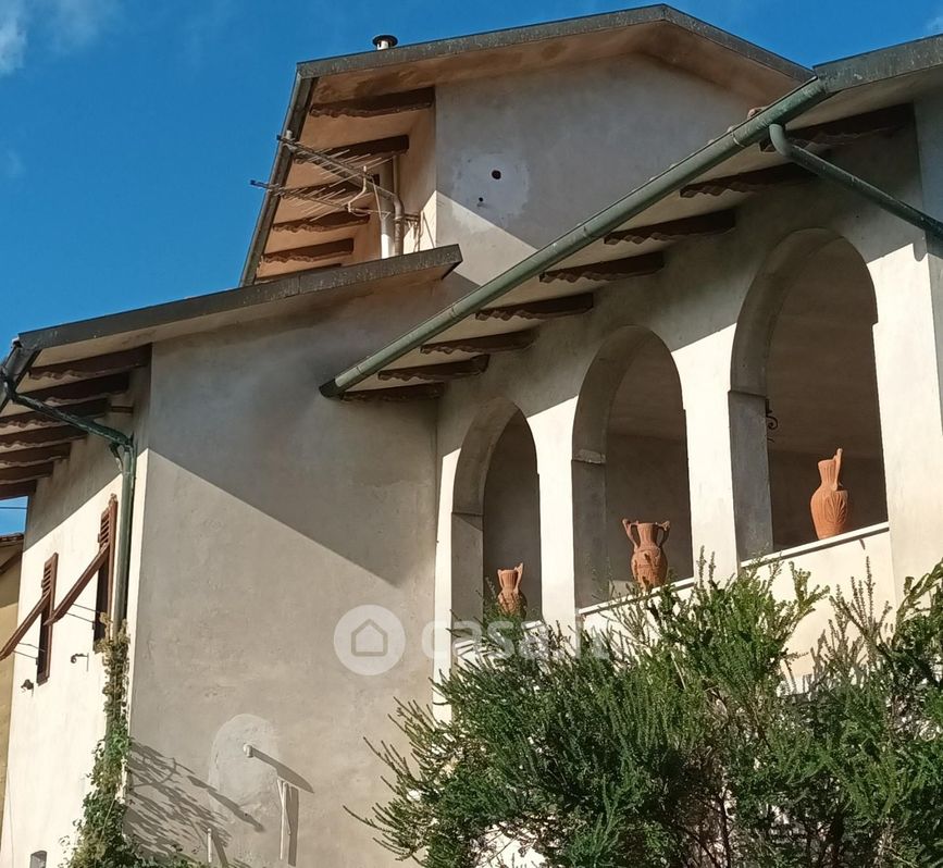 Casa indipendente in Vendita in santa maria a colle a Lucca