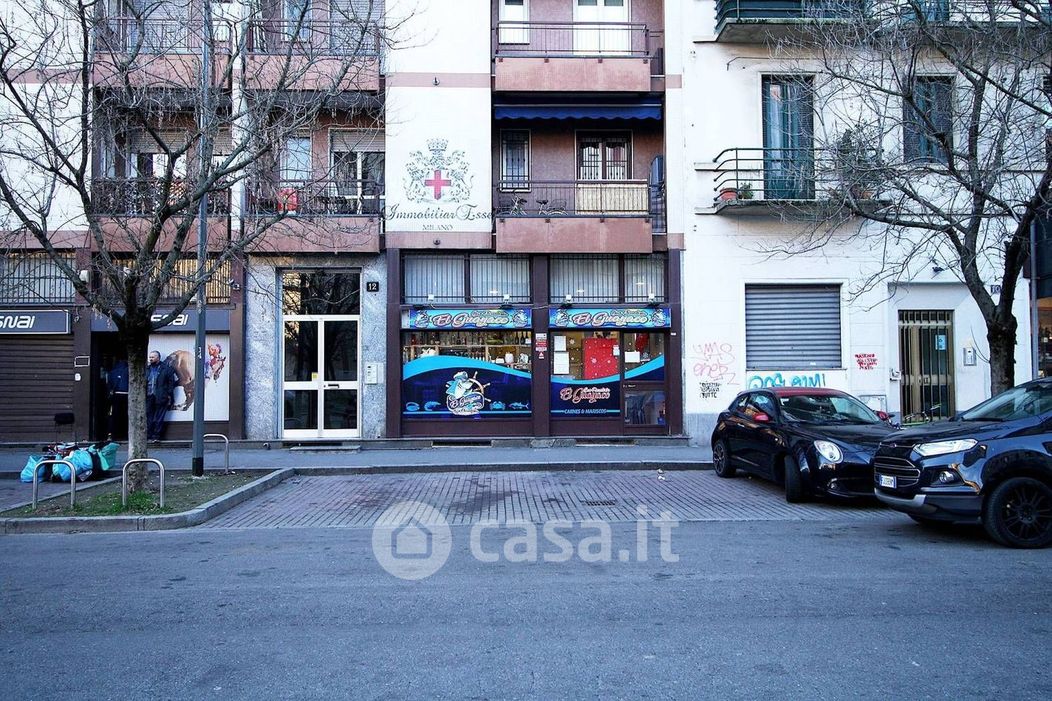 Negozio/Locale commerciale in Vendita in Via Ravenna 12 a Milano