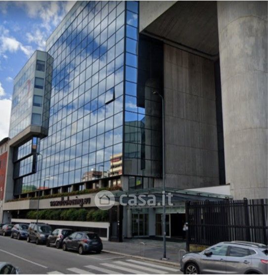 Ufficio in Affitto in Via Sile 18 a Milano