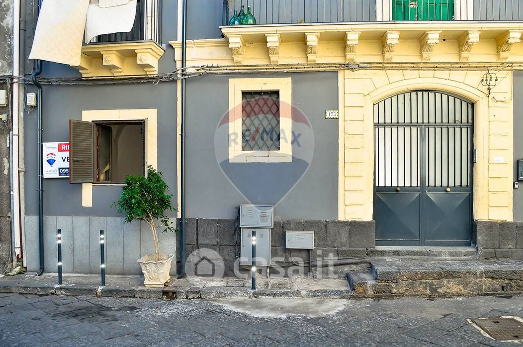 Appartamento in Vendita in Via Sacchero 103 a Catania