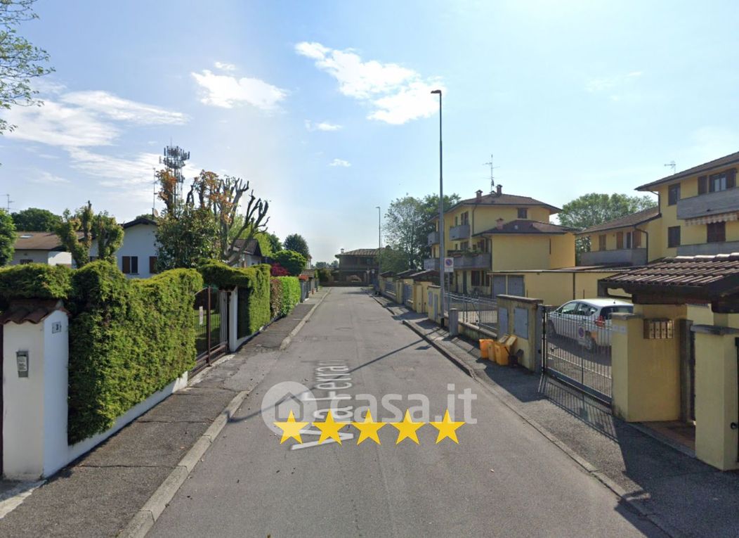 Appartamento in Vendita in Via Angelo Ferrari a Pavia
