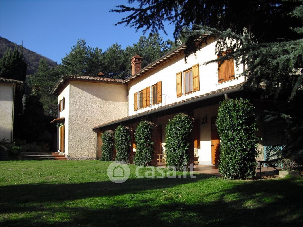 Rustico/Casale in Vendita in Via di Villa Gaia 508 a Lucca