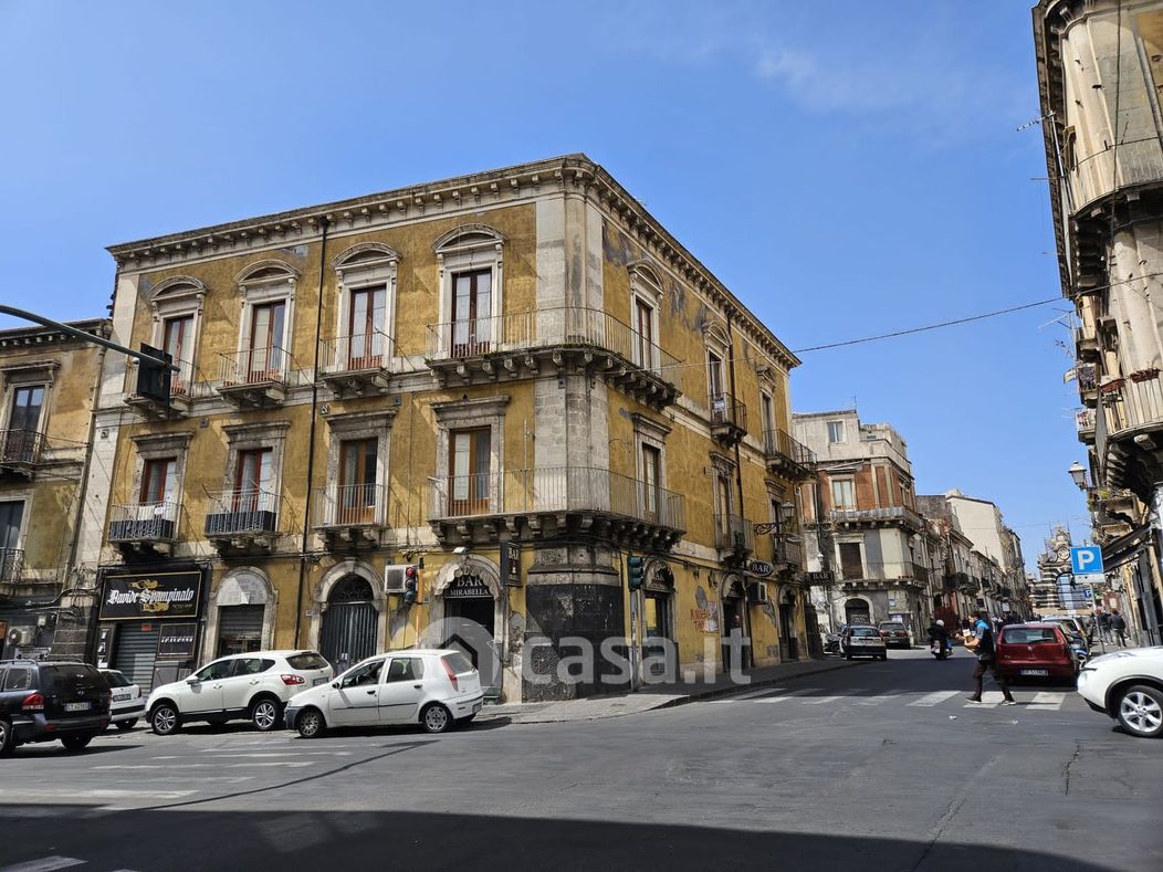 Appartamento in Vendita in Via Giuseppe Garibaldi 313 a Catania