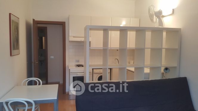 Appartamento in Affitto in Via Cola di Rienzo 35 a Milano