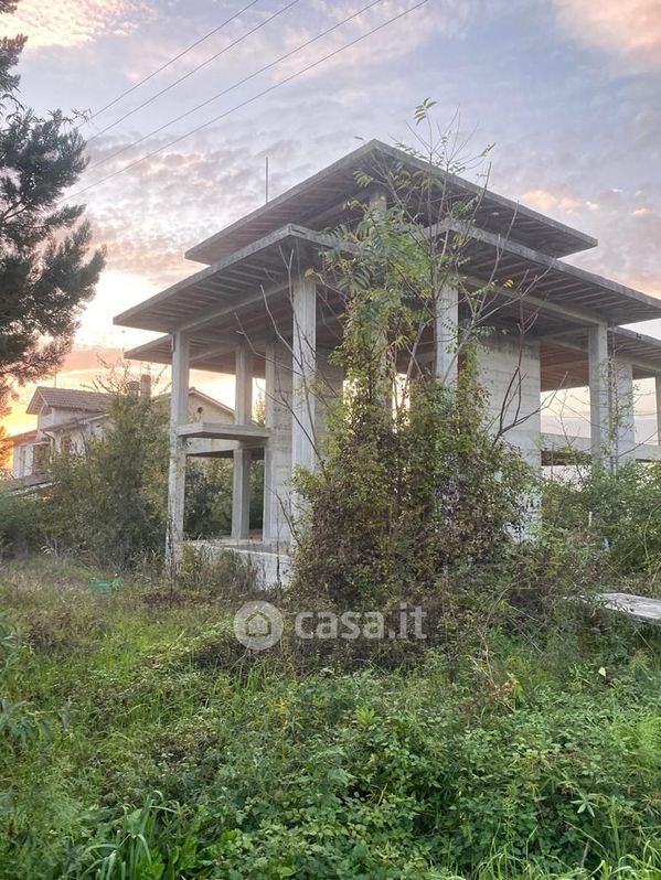 Villa in Vendita in Contrada Ponte delle Tavole a Benevento
