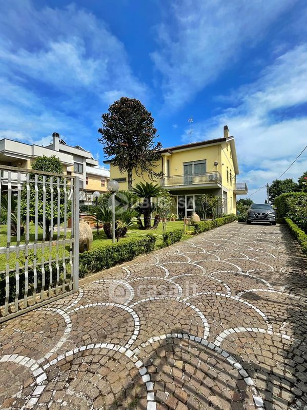 Villa in Vendita in Via Ariana a Velletri