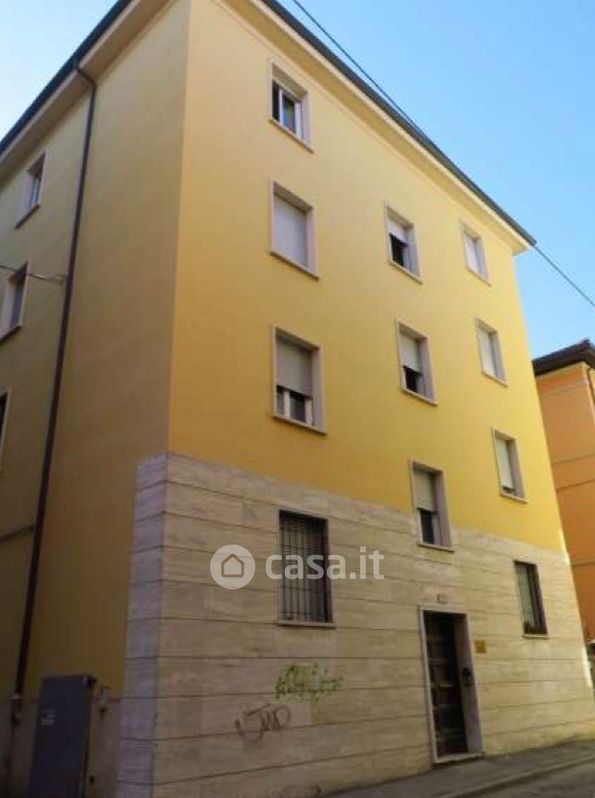 Appartamento in Vendita in Via F. Cavallotti 10 a Bologna