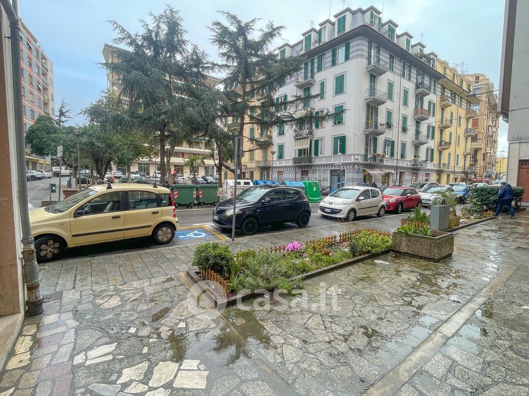 Negozio/Locale commerciale in Affitto in Via Carlo Collodi a Savona