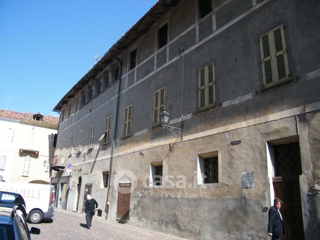 Palazzo in Vendita in Piazza DEL MUNICIPIO a Cuneo
