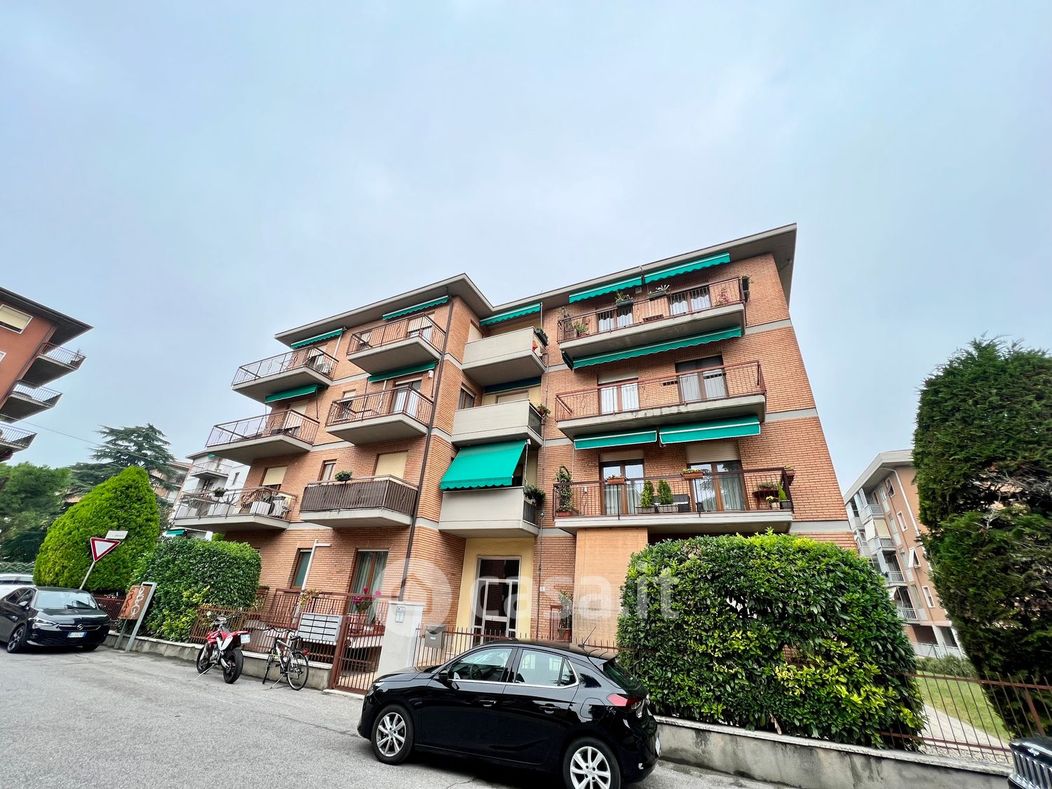 Appartamento in Affitto in Via luigi cherubini 1 a Verona