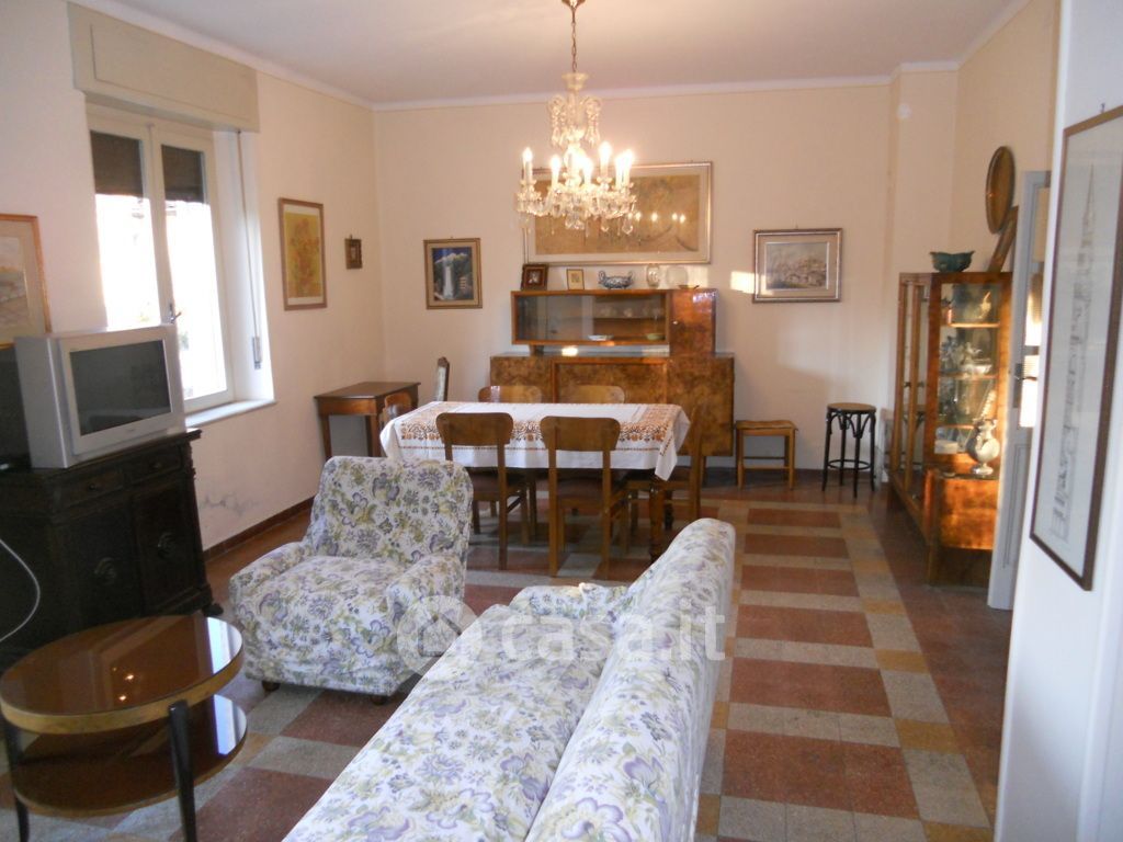 Casa indipendente in Vendita in Via Spinadesco a Cremona