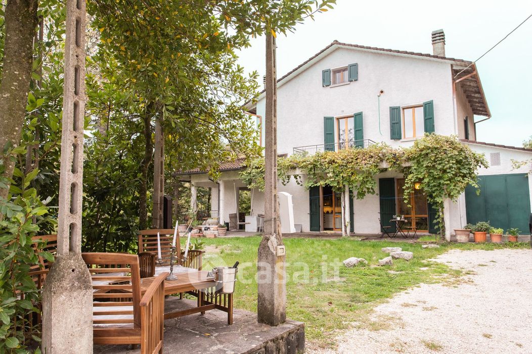 Villa in Vendita in Via Monte Capra 38 a Sasso Marconi